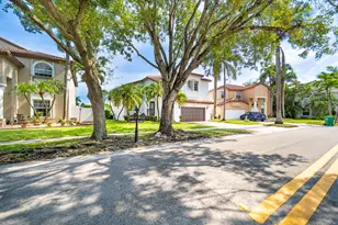 18438 NW 11th St, Pembroke Pines, FL 33029 - Photo 47