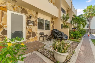 8956 Collins Avenue #4, Surfside, FL 33154 - Photo 9