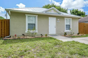 1456 25th Ct SW, Vero Beach, FL 32962 - Photo 3