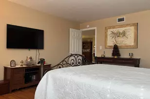 1000 Spanish River Rd, Boca Raton, FL 33432 - Photo 13