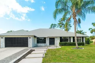 325 Knotty Wood Ln, Wellington, FL 33414 - Photo 1