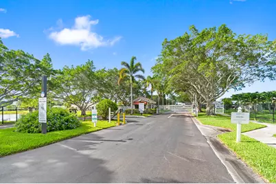 8666 Bella Vista Drive #111, Boca Raton, FL 33433 - Photo 41