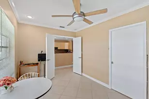 8666 Bella Vista Dr, Boca Raton, FL 33433 - Photo 9