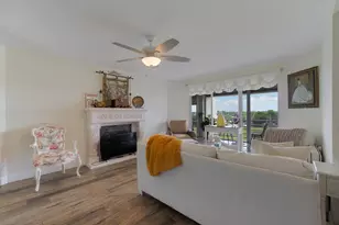 3959 Via Poinciana Dr, Lake Worth, FL 33467 - Photo 9