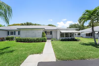 1210 S Drive Circle #D, Delray Beach, FL 33445 - Photo 1