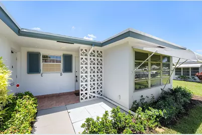 1210 S Drive Circle #D, Delray Beach, FL 33445 - Photo 3