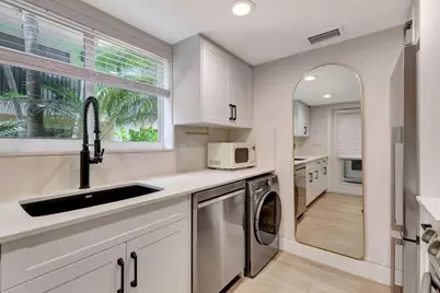 49 SE 7th Avenue #2, Delray Beach, FL 33483 - Photo 9