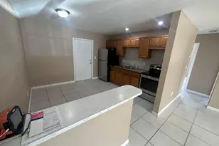 422 Caroline Ave, West Palm Beach, FL 33413 - Photo 17