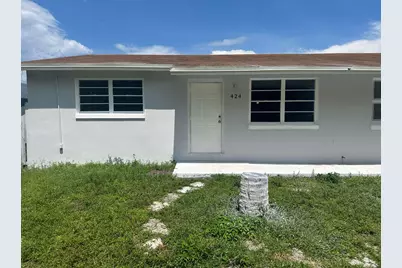 422 Caroline Avenue, West Palm Beach, FL 33413 - Photo 1