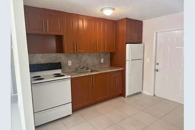 422 Caroline Avenue, West Palm Beach, FL 33413 - Photo 5
