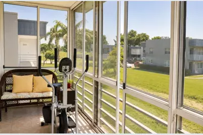 321 Burgundy G, Delray Beach, FL 33484 - Photo 9