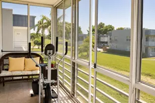 321 Burgundy G, Delray Beach, FL 33484 - Photo 9