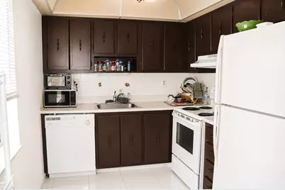 321 Burgundy G, Delray Beach, FL 33484 - Photo 5