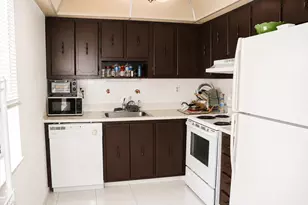 321 Burgundy G, Delray Beach, FL 33484 - Photo 5