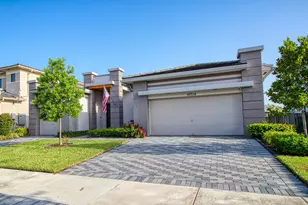 10715 Moore Dr, Parkland, FL 33076 - Photo 3