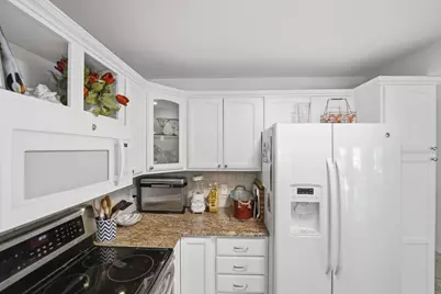 1252 SE Madison Avenue, Stuart, FL 34996 - Photo 11