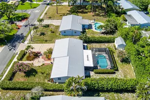 1252 SE Madison Ave, Stuart, FL 34996 - Photo 33