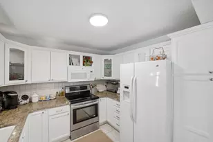 1252 SE Madison Ave, Stuart, FL 34996 - Photo 15