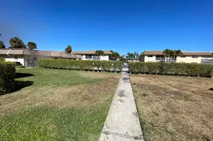 9911 Sandalfoot Blvd, Boca Raton, FL 33428 - Photo 7