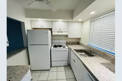 9911 Sandalfoot Boulevard #112, Boca Raton, FL 33428 - Photo 3