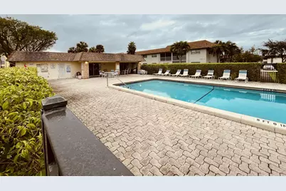 9911 Sandalfoot Boulevard #112, Boca Raton, FL 33428 - Photo 11