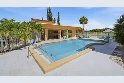 371 W Park Drive #1-17, Miami, FL 33172 - Photo 13