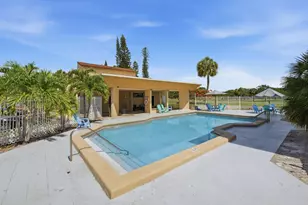 371 W Park Dr, Miami, FL 33172 - Photo 13
