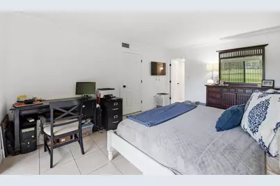 371 W Park Drive #1-17, Miami, FL 33172 - Photo 23