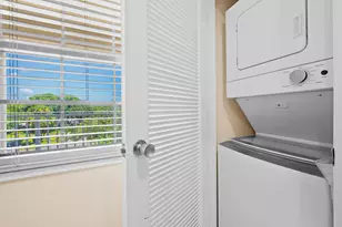 3510 Oaks Way, Pompano Beach, FL 33069 - Photo 9