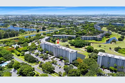 3510 Oaks Way #406, Pompano Beach, FL 33069 - Photo 5