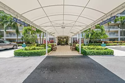 3510 Oaks Way #406, Pompano Beach, FL 33069 - Photo 1