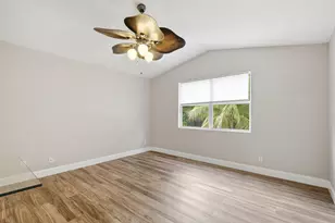 18241 NW 8th St, Pembroke Pines, FL 33029 - Photo 27