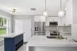 18241 NW 8th St, Pembroke Pines, FL 33029 - Photo 19