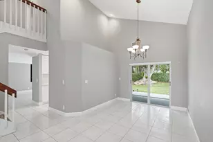 18241 NW 8th St, Pembroke Pines, FL 33029 - Photo 15
