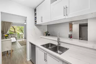 10772 La Placida Dr, Coral Springs, FL 33065 - Photo 5