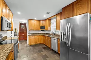 8467 NW 78th Ct, Tamarac, FL 33321 - Photo 9