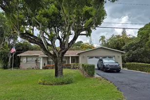 11500 SW 3rd St, Plantation, FL 33325 - Photo 1