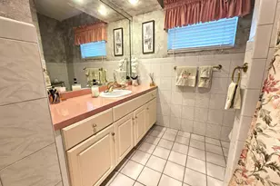 11500 SW 3rd St, Plantation, FL 33325 - Photo 17