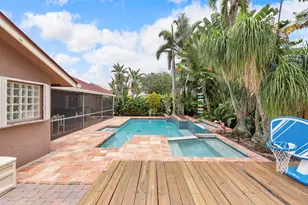 10662 NW 7th Pl, Coral Springs, FL 33071 - Photo 13