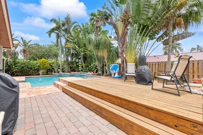 10662 NW 7th Place, Coral Springs, FL 33071 - Photo 11