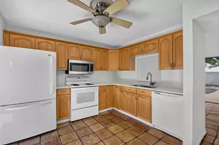 12720 Spinnaker Ln, Wellington, FL 33414 - Photo 13