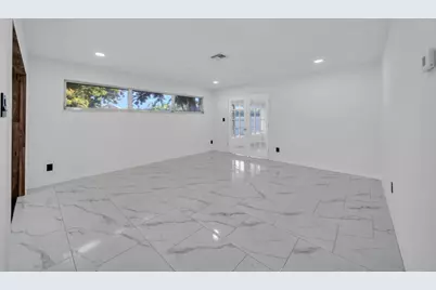 139 E Lake Drive, Lehigh Acres, FL 33936 - Photo 27