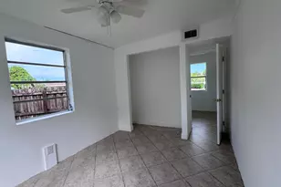 4310 NE 13th Ave, Pompano Beach, FL 33064 - Photo 13