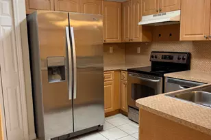 765 SW 107th Ave, Pembroke Pines, FL 33025 - Photo 3