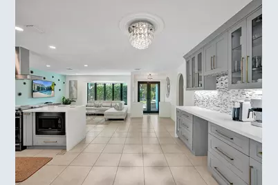 5251 NE 26th Avenue, Fort Lauderdale, FL 33308 - Photo 9