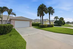1301 NW Bentley Cir, Port Saint Lucie, FL 34986 - Photo 35