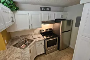 205 Foxtail Dr, Greenacres, FL 33415 - Photo 3