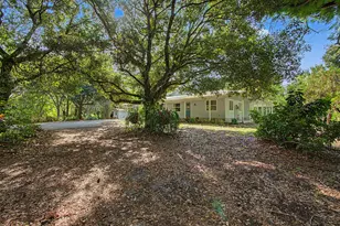 5625 SE Ault Ave, Stuart, FL 34997 - Photo 5