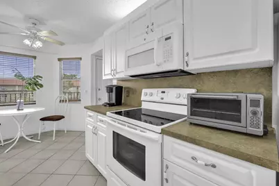 13001 SW 15th Court #404t, Pembroke Pines, FL 33027 - Photo 5