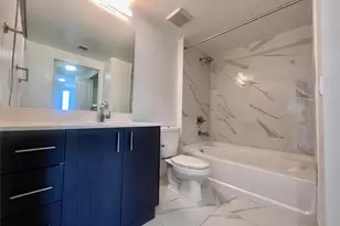 729 NW 2nd St, Miami, FL 33128 - Photo 9